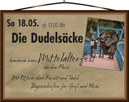 Mittelalterfest mit Dudelsackmusik und Bogenschießen